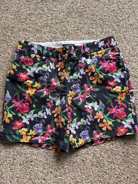 Lands' End Black Floral Women's Shorts